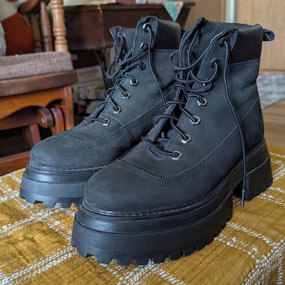 Black Timberland Platform Boots, size 7 - Picture 2 of 13